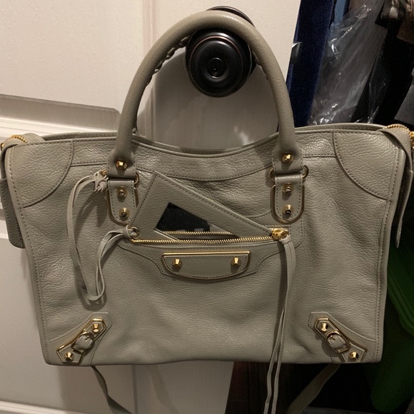 SOLD🎉🎉Authentic Balenciaga Metallic City Edge✨ - Picture 3 of 9